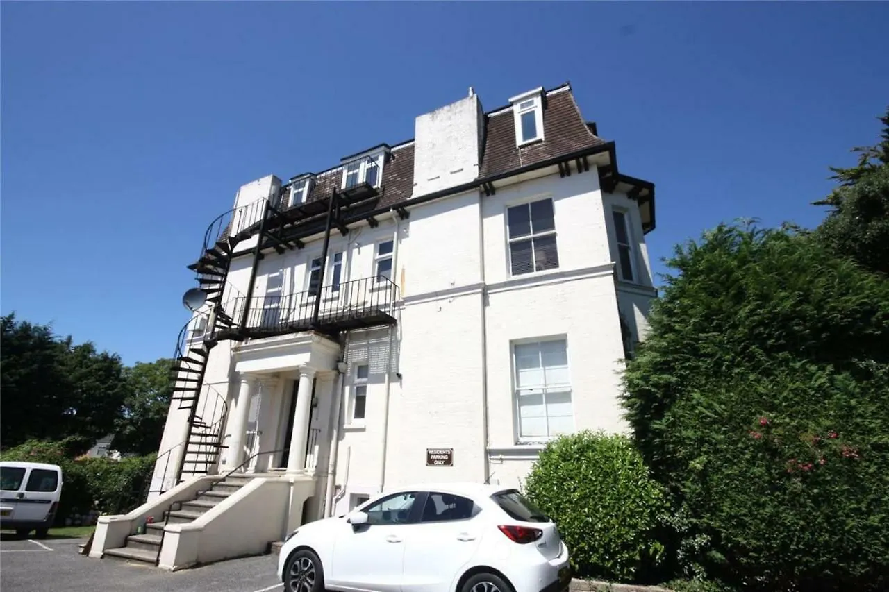Bright 2 Bedroom Apt - Great Location - Free Parking Bournemouth Velká Británie